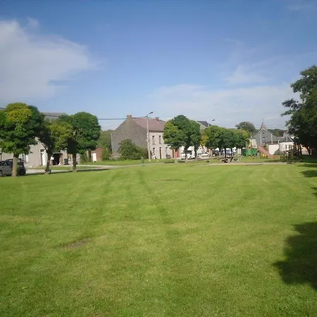 La Place Verte 3* Surice