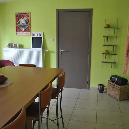 La Place Verte 3* سوريتشه